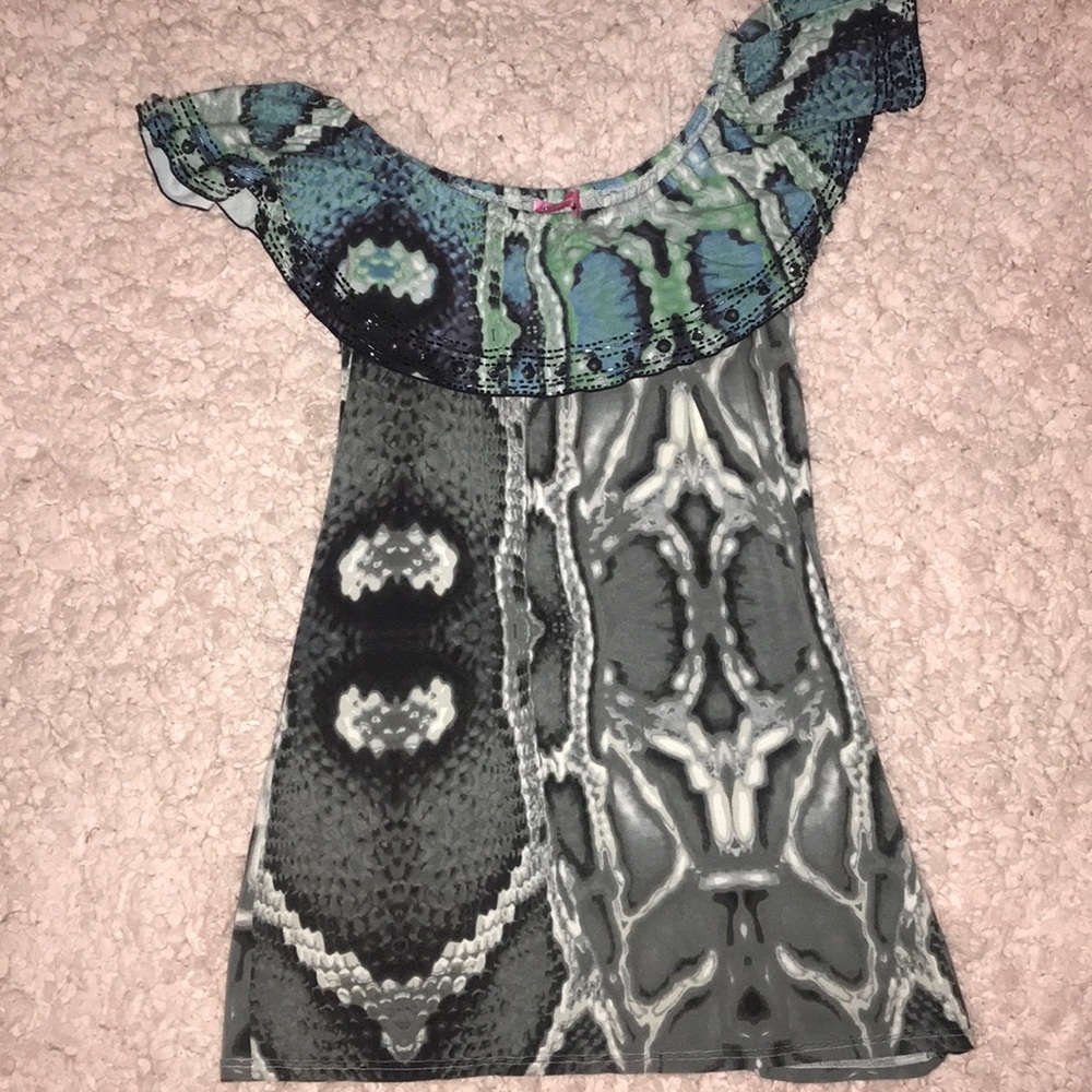 JoYous and Free off shoulder Top S